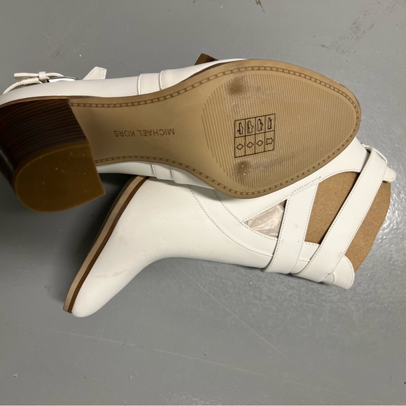 Michael Kors nwt white booties with heels and buckle details never worn classic - Picture 7 of 9